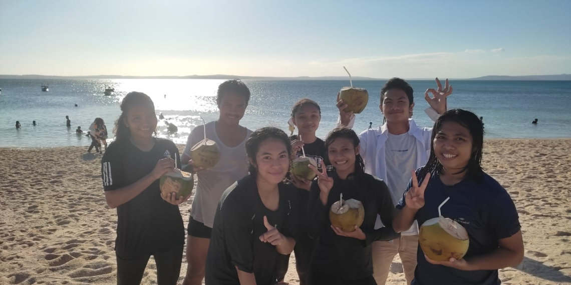 Ilustrasi Generasi Z dan Milenial di NTT (KatongNTT.com)