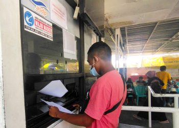 Loket pembayaran rapid test untuk cegah penularan Covid-19 di Pelabuhan ASDP di Bolog, Kupang, NTT, Jumat, 9 Juli 2021. (Ra-KatongNTT.com)