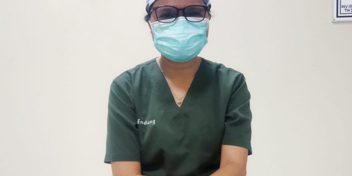 Marlendang-Fanggidae-tenaga-vaksinator-di-Kota-Kupang-NTT (Ra-KatongNTT.com)