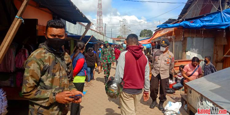 Suasana Pasar Inpres Soe di Kabupaten Timor Tengah Selatan NTT pada Selasa 6 Juli 2021. (Gi)