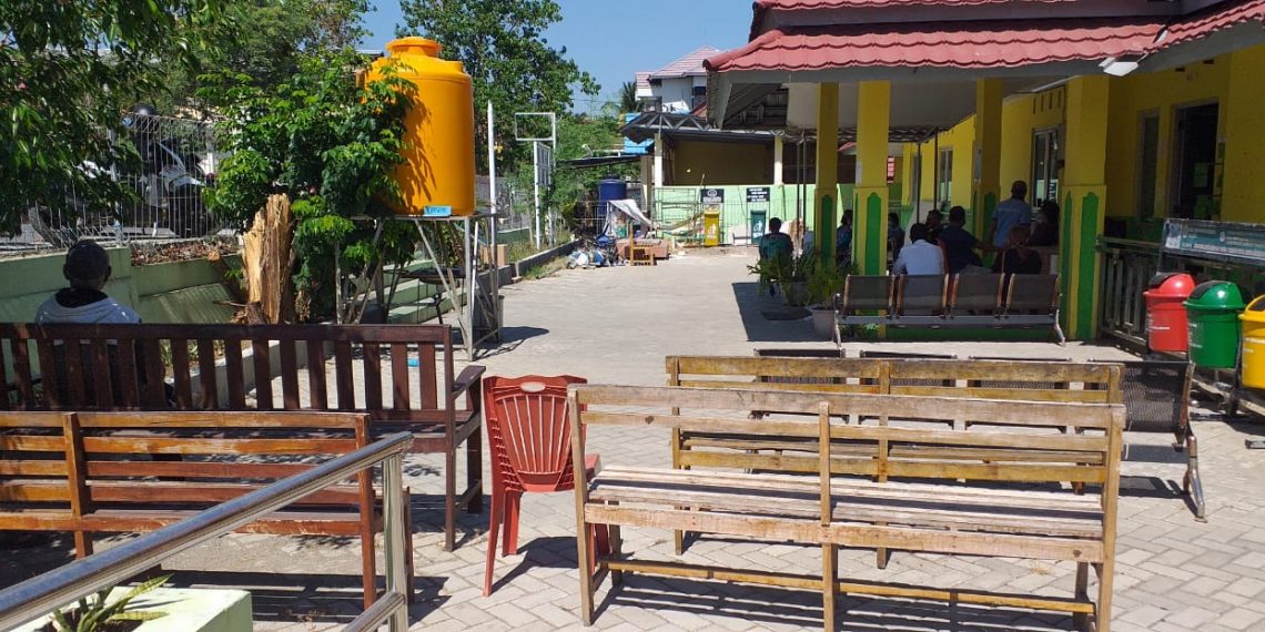 Suasana-sepi-di-Puskesmas-Kelapa-Lima-Kota-Kupang-NTT-akibat-stok-vaksin-habis, 26 Juli 2021. (Fa-KatongNTT.com)