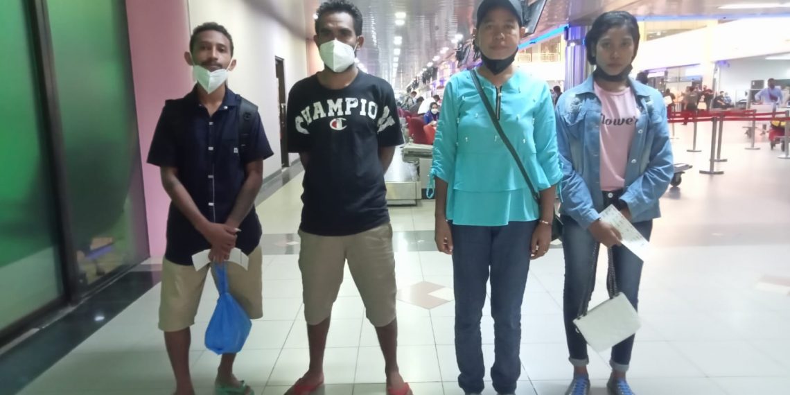 Empat orang calon PMI dari NTT yang berangkat melalui jalur tidak resmi dipulangkan oleh Pemerintah (BP2MI NTT for katongNTT)