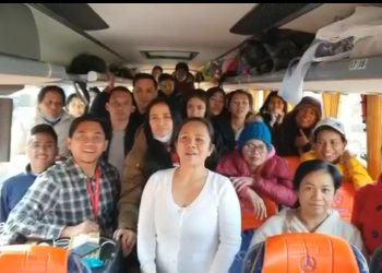 WNI yang tinggal di Ukraina dievakuasi melalui Odessa dan tiba dengan selamat di Rumania, 27 Februari 2022. (Kemenlu RI)