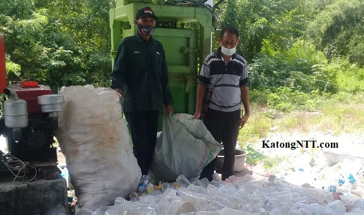 Aktivitas bank sampah Batu Cermin, Manggarai Barat