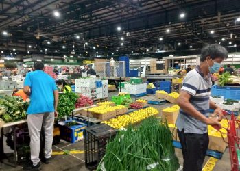 Flemington Market adalah pasar grosir pertanian di Sydney yang biasanya menjual singkong dan berbagai olahannya pada akhir pekan.