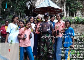 Anak muda di Malaka-NTT yang ikut dalam gerakan menaman pohon. Gerakan peduli lingkungan ini dimulai setelah wilayah NTT diterjang badai Seroja (dok.MPM)