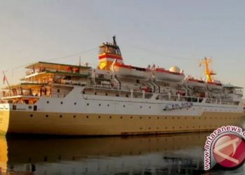Arsip Foto. Kapal penumpang milik PT PELNI, KM Sirimau, di wilayah perairan Kabupaten Alor, Nusa Tenggara Timur. (ANTARA /Kornelis Kaha)