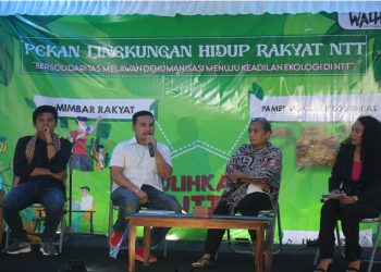 Talk show agraria dan hak asasi manusia pada Sabtu, 4 Juni 2022, dari kiri ke kanan, Kepala Divisi Advokasi dan Kajian Hukum Walhi NTT, Umbu Tamu Ridi, Andry Ratumakin, Project Manager Perkumpulan PIKUL NTT, Pdt. Emy Sahertian, dan Thilda Cristin, penyiar TVRI NTT (Mariano Lejap-PIKUL NTT)