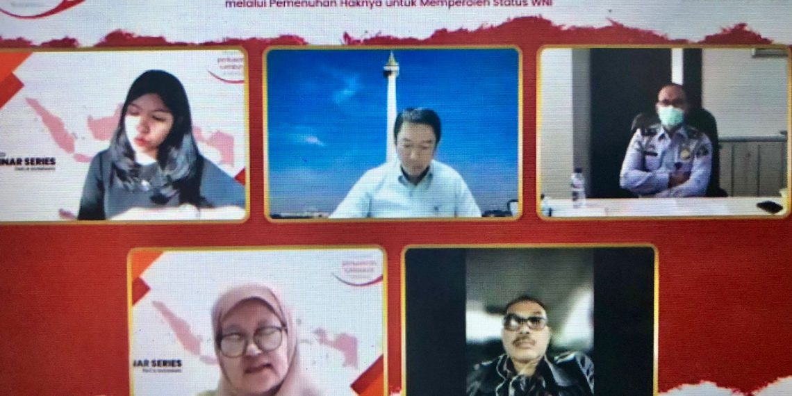 Dari kiri atas, Analia Trisna (ketua PerCa Indonesia), Boroto (Direktur Tata Negara), Nurudin (Kasubdit Status Keimigrasian & Kewarganegaraan), Handayani Ningrum (Direktur Pencatatan Sipil), I Wayan Adi, Perwakilan Kanwil Bali (Ruth-KatongNTT)