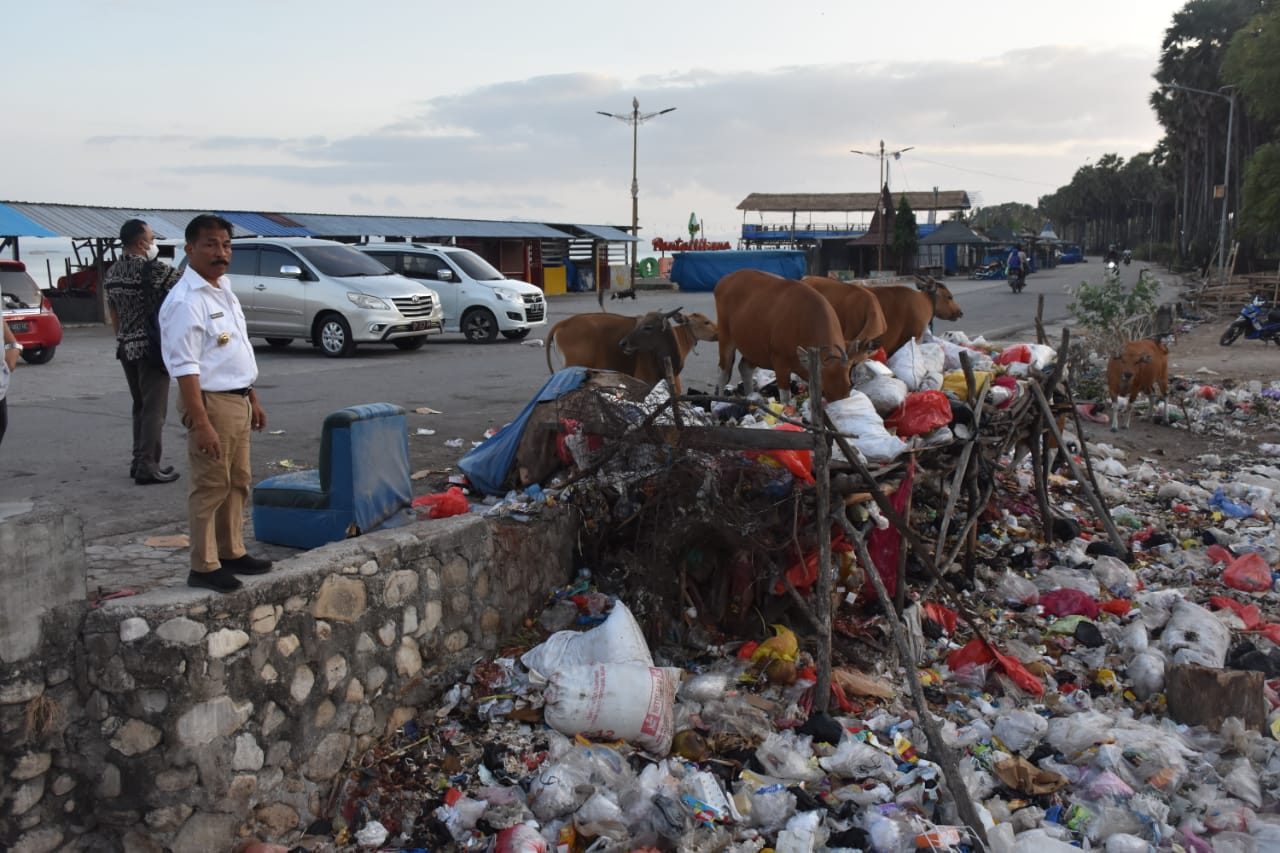 Penjabat Wali Kota Kupang Targetkan Masalah Sampah Teratasi 2 Bulan