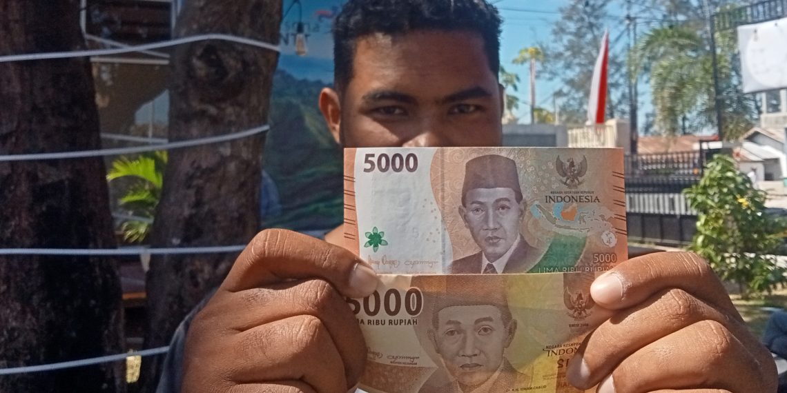 BI luncurkan uang kertas emisi 2022 sebagai upaya menekan pemalsuan uang (Joe-KatongNTT)