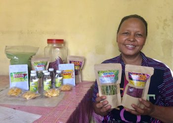 Klara Tawa, Pelaku UMKM di Noelbaki yang manfaatkan Pangan Lokal NTT (KatongNTT)