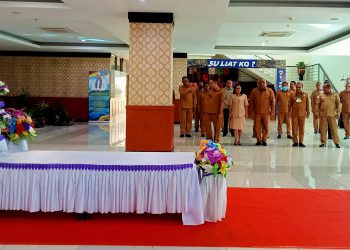 Gladi resik upacara penghormatan jenazah almarhum Sekda NTT, Domu Warandoy di kantor Gubernur NTT (Joe-KatongNTT)