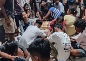 Suasana di Desa Bo'a setelah kejadian terbaliknya perahu yang mengakibatkan 7 orang meninggal dunia (Dok. Warga)