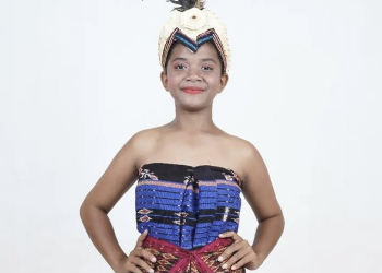 Kisah Remaja Lembata Memilih Jadi Penari Tradisional NTT