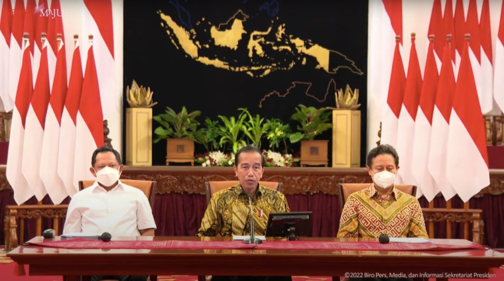 Presiden Jokowi mengumumkan pencabutan kebijakan PPKM di Istana Negara, Jakarta pada Jumat, 30 Desember 2022 (Setkab RI)