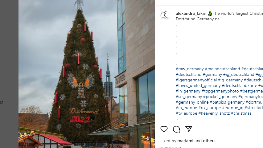 Pohon Natal di Dortmund, Jerman (Instagram))
