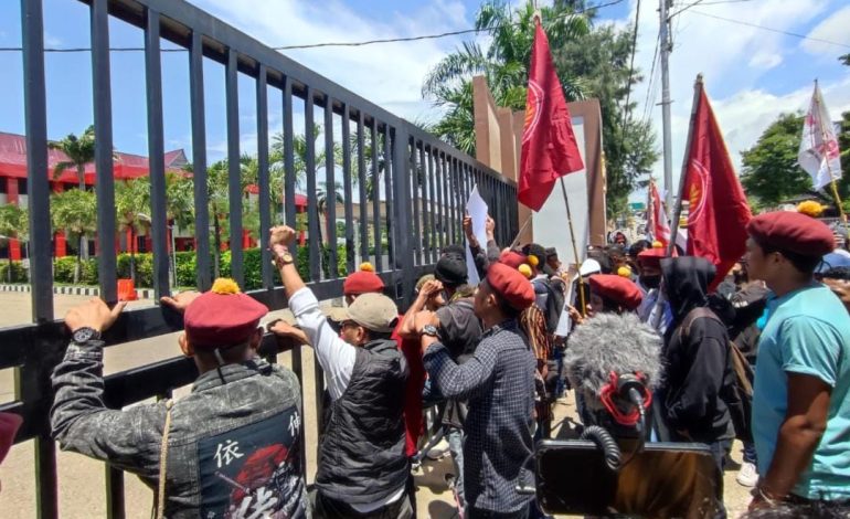 Aliansi Solidaritas Besipae Pertanyakan Bukti Polisi Tangkap Paksa Nikodemus Manao