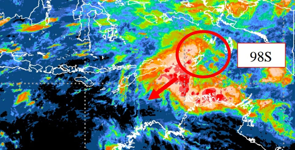 Bibit Siklon Muncul, BMKG Beri Peringatan Dini Cuaca NTT Hingga 11 April