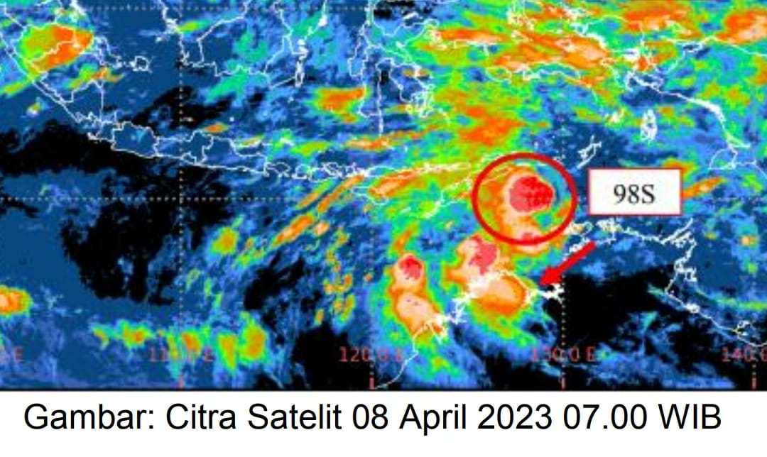 Penampakan Bibit Siklon Tropis 98S dari citra Satelit Himawari. (Dok. BMKG)