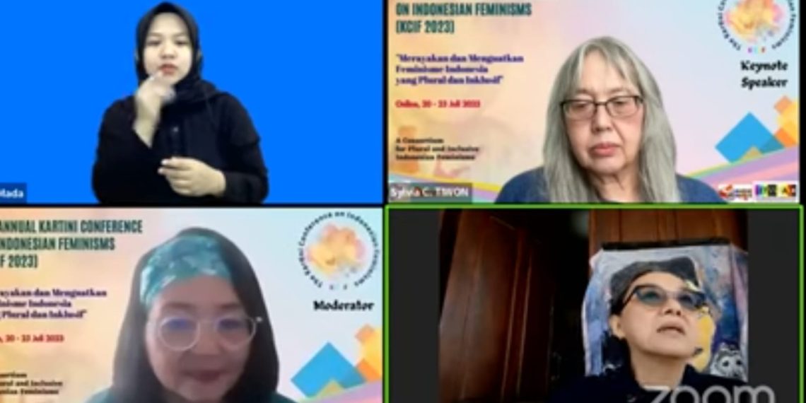 Sylvia Tiwon dari Department of South and Southeast Asian Studies, University of California Berkeley, Amerika Serikat (Kanan atas) sebagai keynote speech dalam 1st Annual Kartini Conference on Indonesia Feminism pada 20-23 Juli 2023. (Tangkapan layar YouTube LETSS Talk).