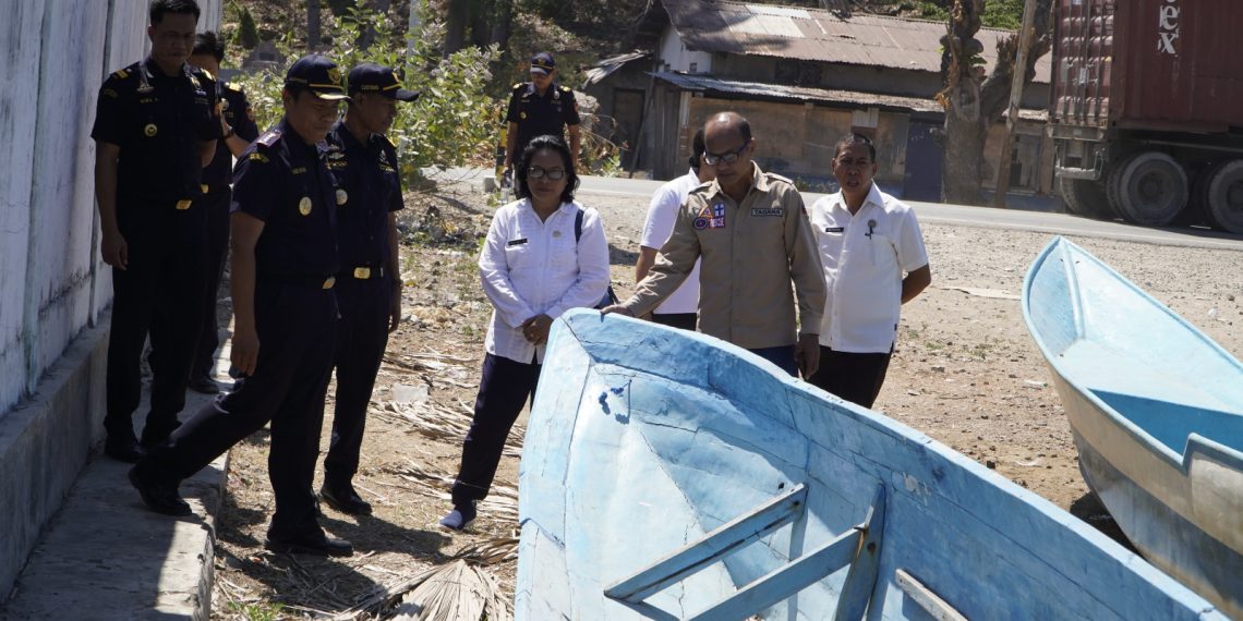 Bea Cukai Hibahkan Hasil Sitaan ke Dinsos Belu