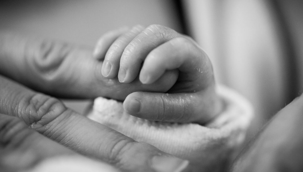 Seorang Bayi di Kota Kupang Ditemukan Warga Dalam Kardus