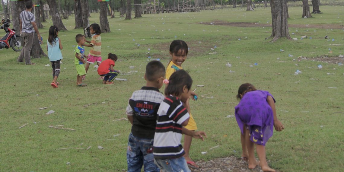 Ilustrasi Anak Pekerja Migran Yang Rentan Terkena Kekerasan Seksual (Ruth Botha - KatongNTT)