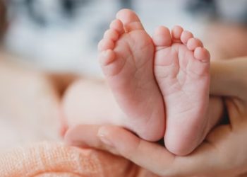 Polisi Tangkap Pasangan Yang Buang Bayi Dalam Kantong McDonald’s