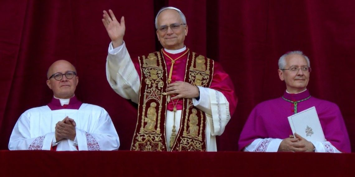 Kardinal Robert Francis Prevost yang berasal dari Chicago, Illinois, Amerika Serikat terpilih sebagai pemimpi umat Katolik sedunia. Dia memilih nama misi kepemimpinnanya sebagai Paus Leo xiv. (Vatican News)