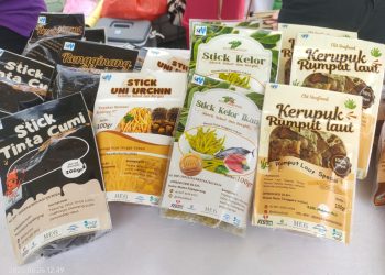 Produk olahan hasil laut NTT oleh UMKM CV Elitism di Kupang Exotic Festival 2025 di halaman kantor Gubernur NTT, 26 Juni 2025. (Rita Hasugian/KatongNTT)