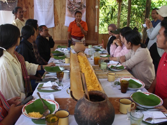 Para peserta Mnahat Fe'u. (Yanti Mesak/KatongNTT)